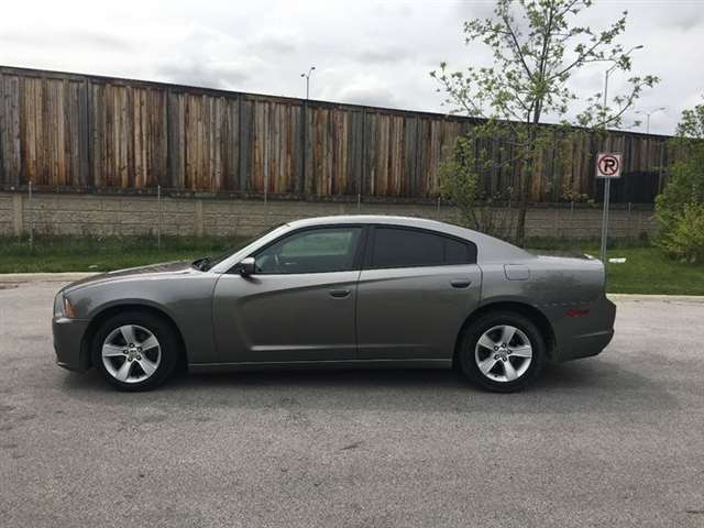 2011 Dodge Charger SE 4dr Sedan